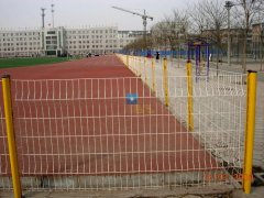 体育场围栏