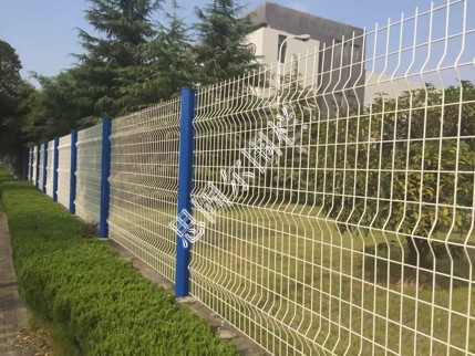 桃型柱护栏网