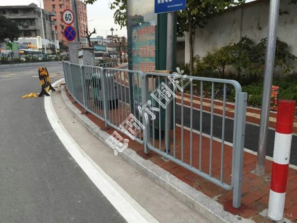 市政护栏网